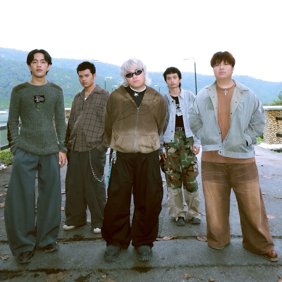 "คงจะดีหากฉันหายไป (Vanishing) เพลงแทนใจคนที่สูญเสียบางอย่างในชีวิต ที่เยียวยาทั้ง "จิต" และ "ใจ" จาก "ไอย์ลาส์" Aylas